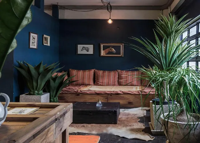 The Mustang Nero Hotel